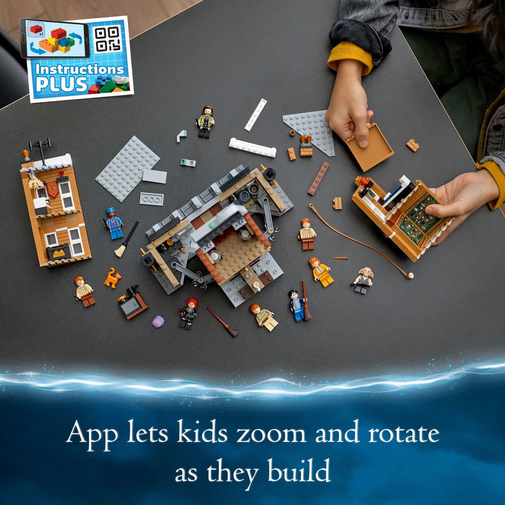Building Set with 9 Minifigures U701