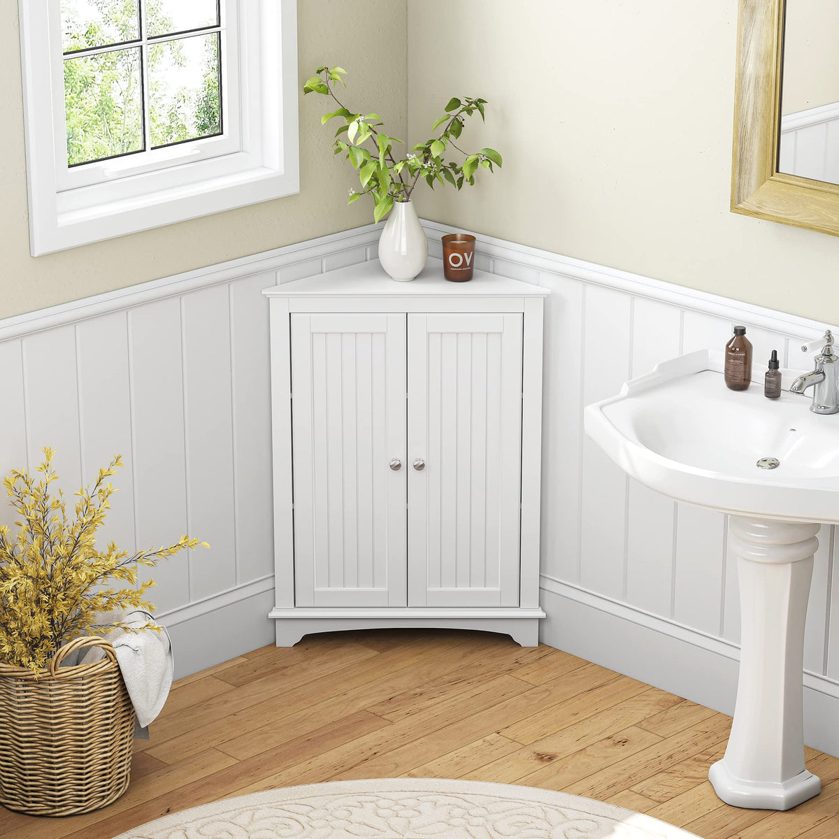 White Corner Bathroom Cabinet with Doors and Adjustable Shelf N4129