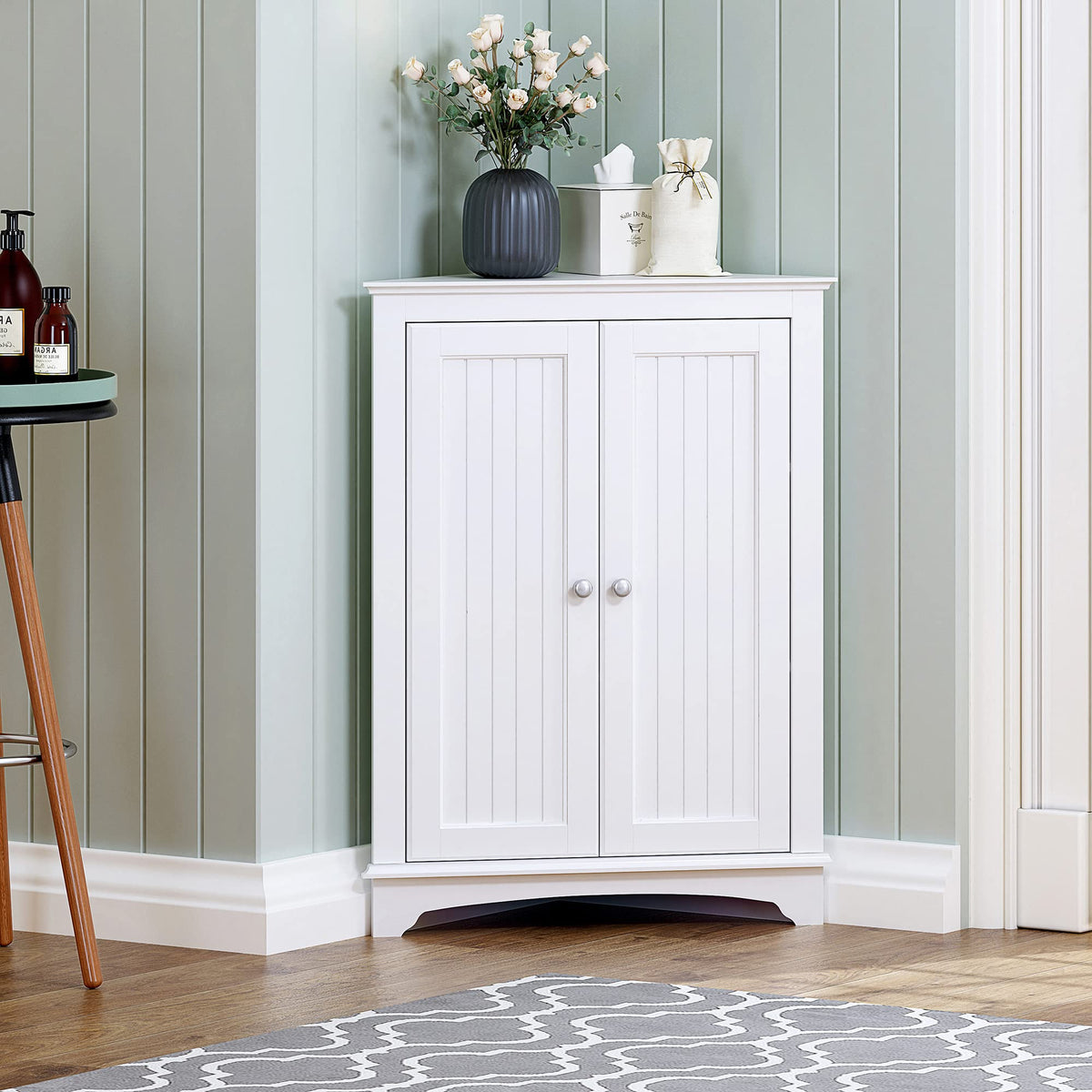 White Corner Bathroom Cabinet with Doors and Adjustable Shelf N4129