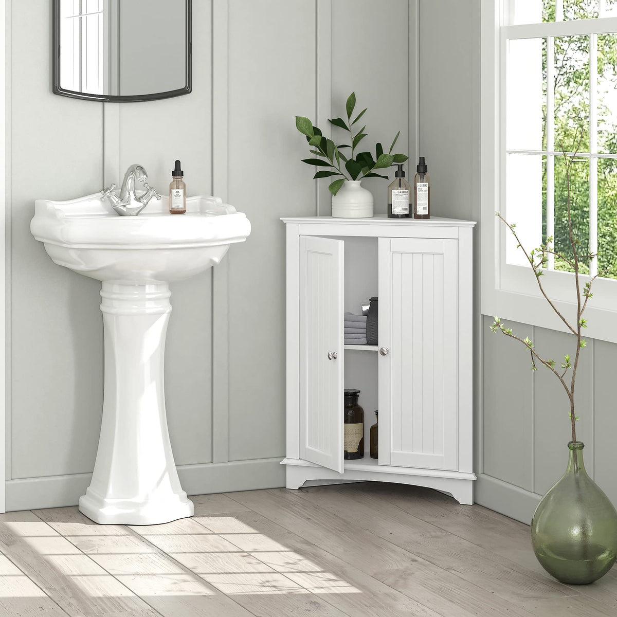 White Corner Bathroom Cabinet with Doors and Adjustable Shelf N4129